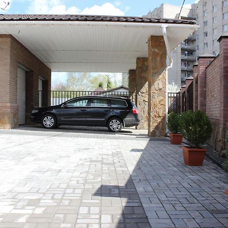 Отель Barin House Сумы Экстерьер фото