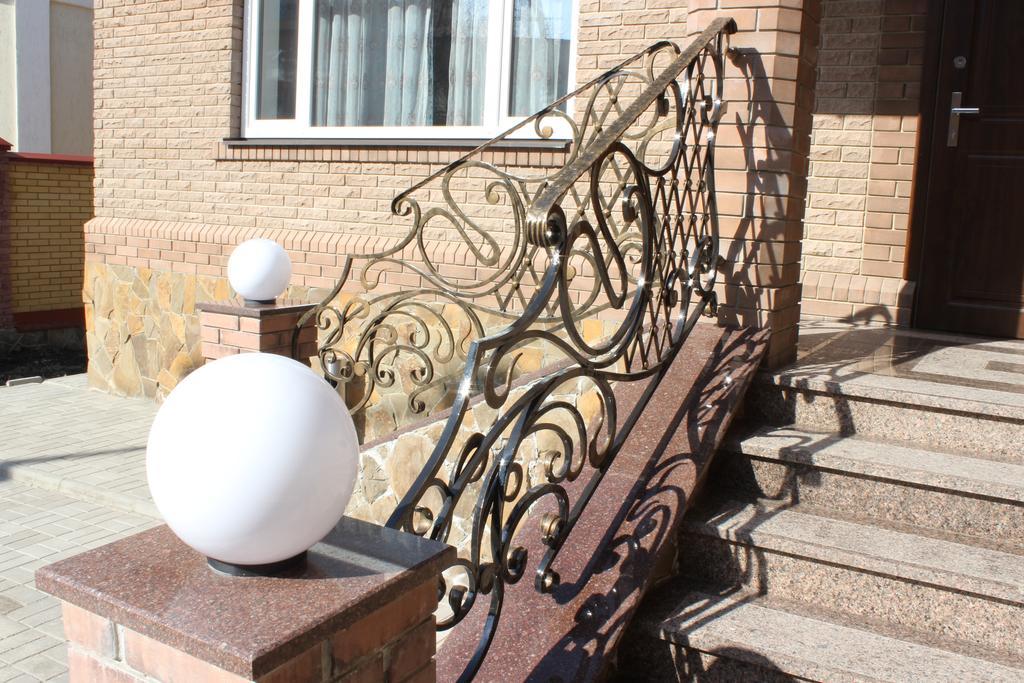 Отель Barin House Сумы Экстерьер фото