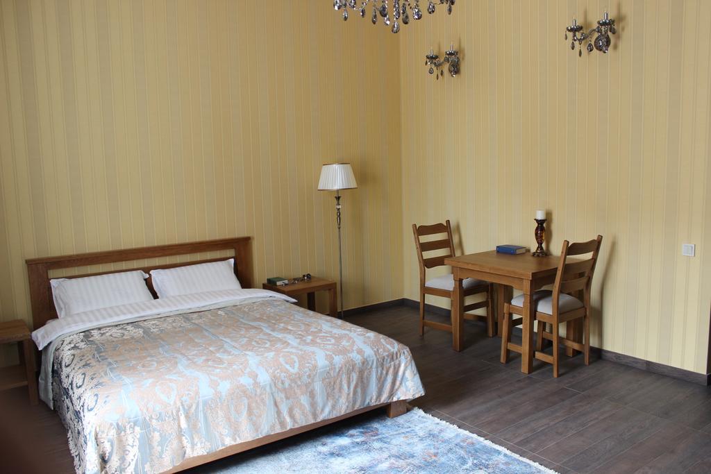 Отель Barin House Сумы Экстерьер фото