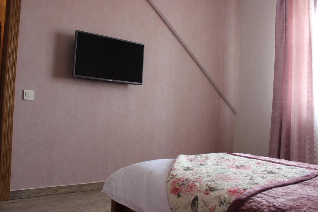 Отель Barin House Сумы Экстерьер фото